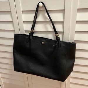 Tory Burch Black Robinson Tote